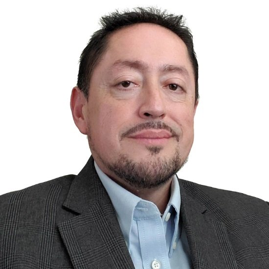 Roberto Perez headshot