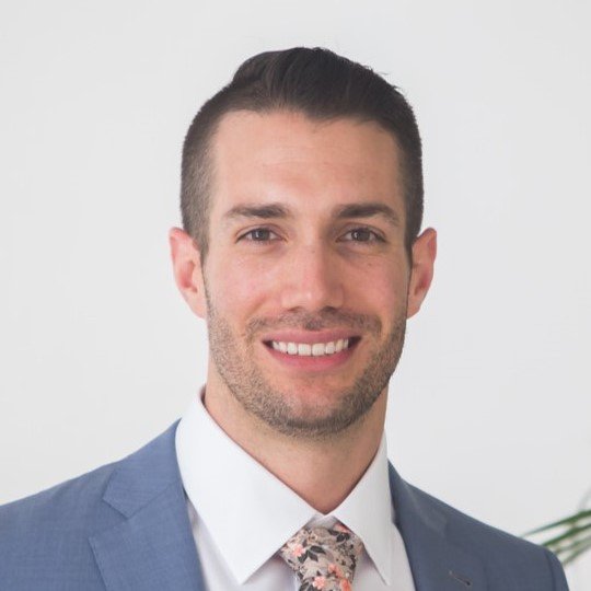 Headshot of Derrick Hengstebeck