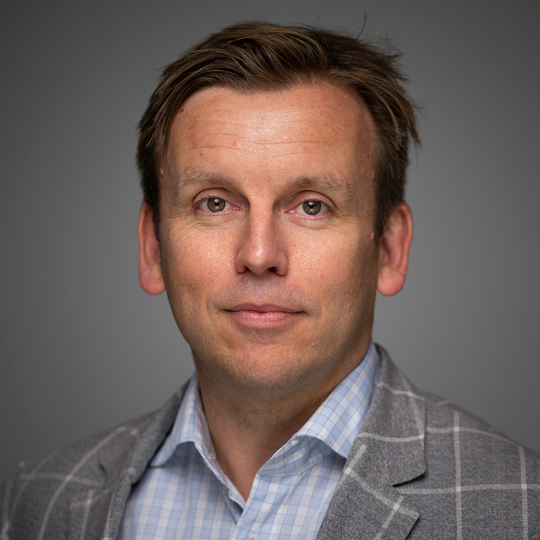 headshot of Darren Martin